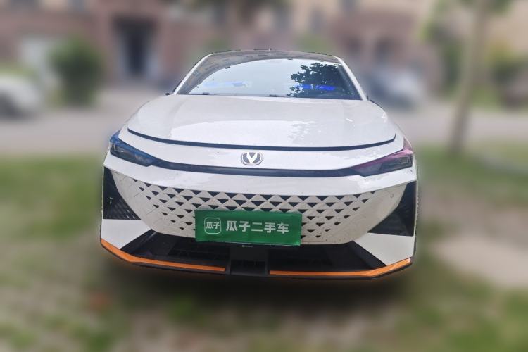 Used CHANGAN UNI-V 2025 1.5T 500Bar Prestige Sporty Version Front