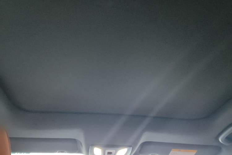 Used CHANGAN UNI-V 2025 1.5T 500Bar Prestige Sporty Version Headliner
