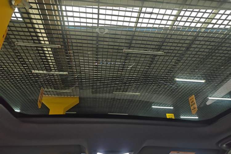 Used CHANGAN UNI-V 2025 1.5T 500Bar High-Energy Version Headliner