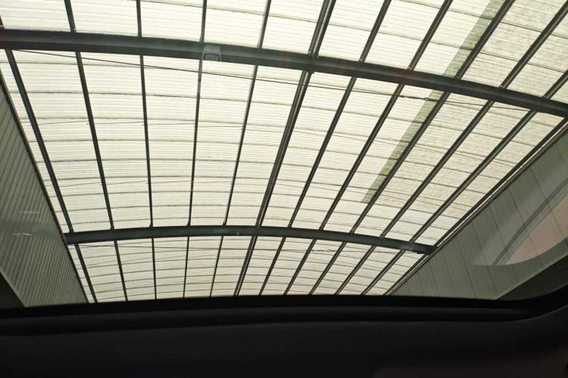 Used CHANGAN UNI-V 2025 1.5T 500Bar Prestige Sporty Version Headliner