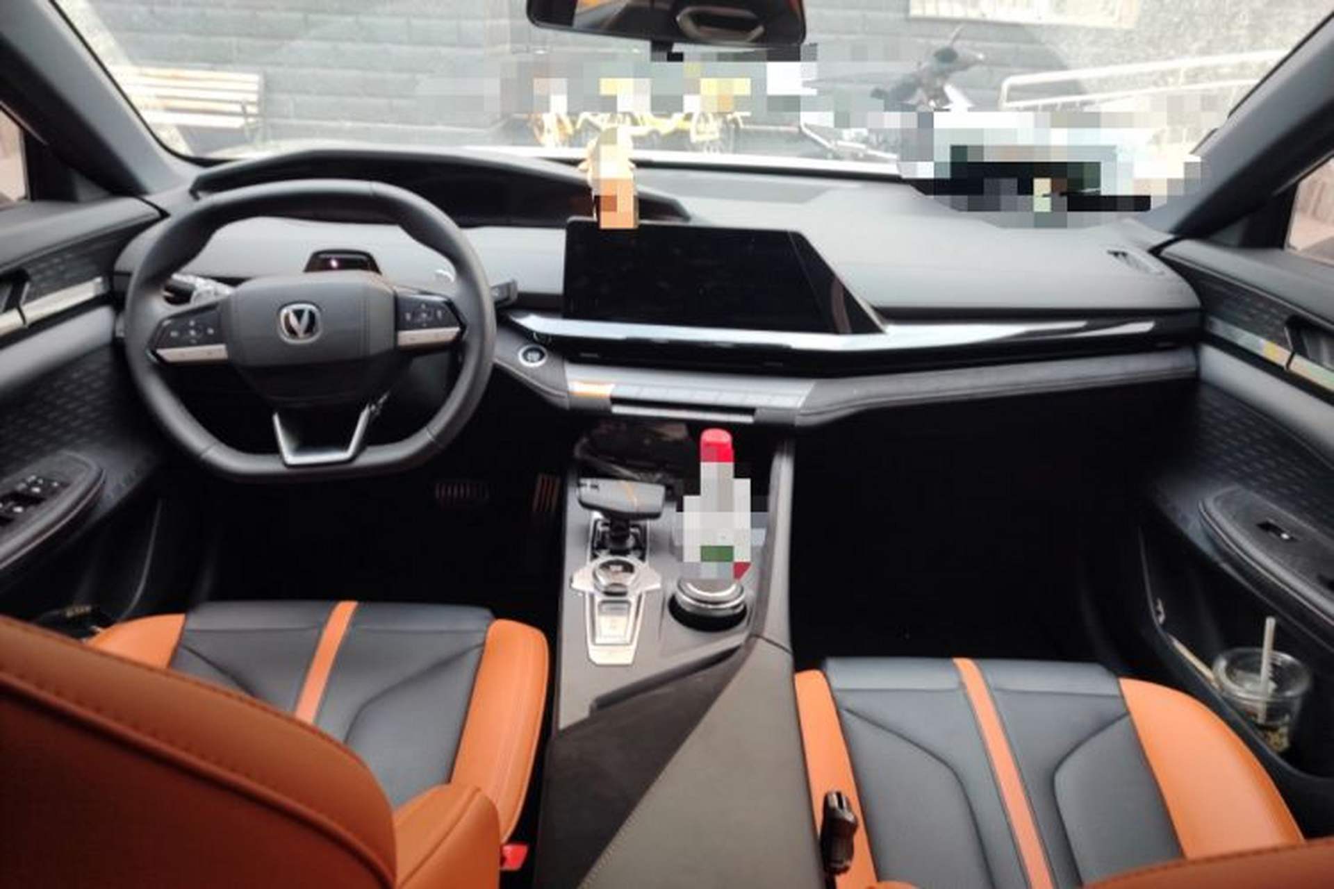 Used CHANGAN UNI-V 2025 1.5T 500Bar Prestige Sporty Version Interior 2