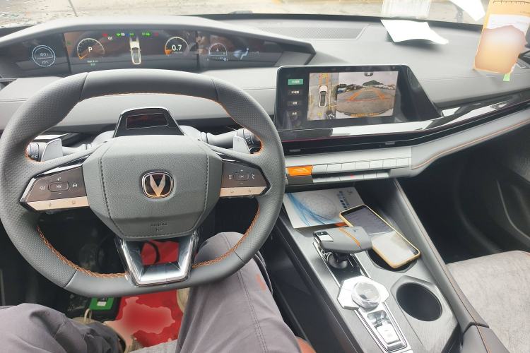 Used CHANGAN UNI-V 2025 1.5T 500Bar High-Energy Version Interior 2