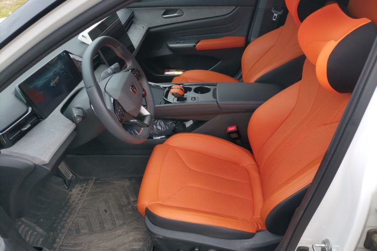 Used CHANGAN UNI-V 2025 Model Third-Generation 2.0T Dynamic Edition Left Front Seat