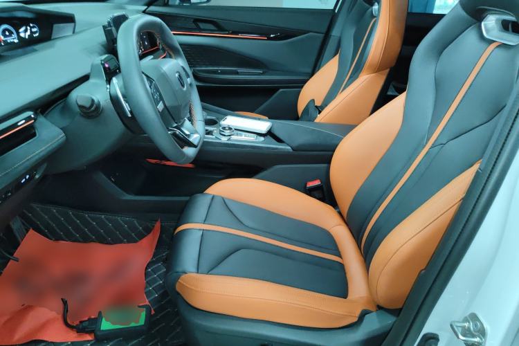 Used CHANGAN UNI-V 2025 1.5T 500Bar Prestige Sporty Version Left Front Seat