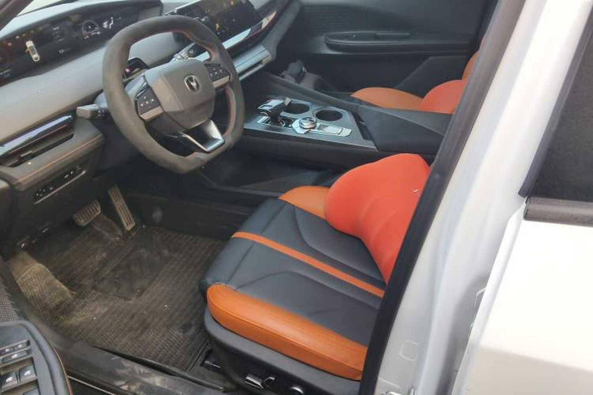 Used CHANGAN UNI-V 2025 1.5T 500Bar Prestige Sporty Version Left Front Seat