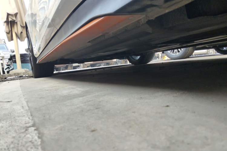 Used CHANGAN UNI-V 2025 1.5T 500Bar Prestige Sporty Version Left Side Sill