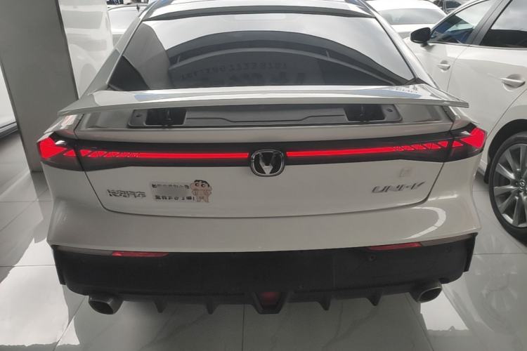 Used CHANGAN UNI-V 2025 1.5T 500Bar High-Energy Version Rear