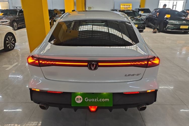 Used CHANGAN UNI-V 2025 1.5T 500Bar High-Energy Version Rear