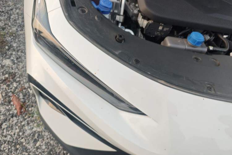 Used CHANGAN UNI-V 2025 Model Third-Generation 1.5T 500Bar Prestige Sports Edition Right Front Headlight