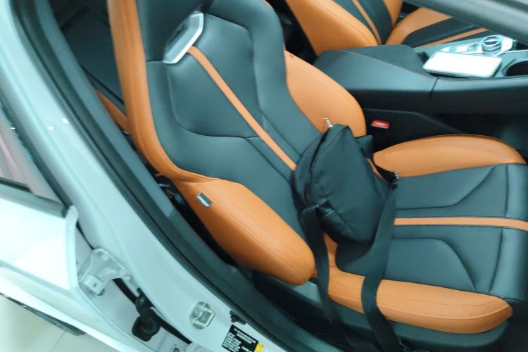Used CHANGAN UNI-V 2025 1.5T 500Bar Prestige Sporty Version Right Front Seat