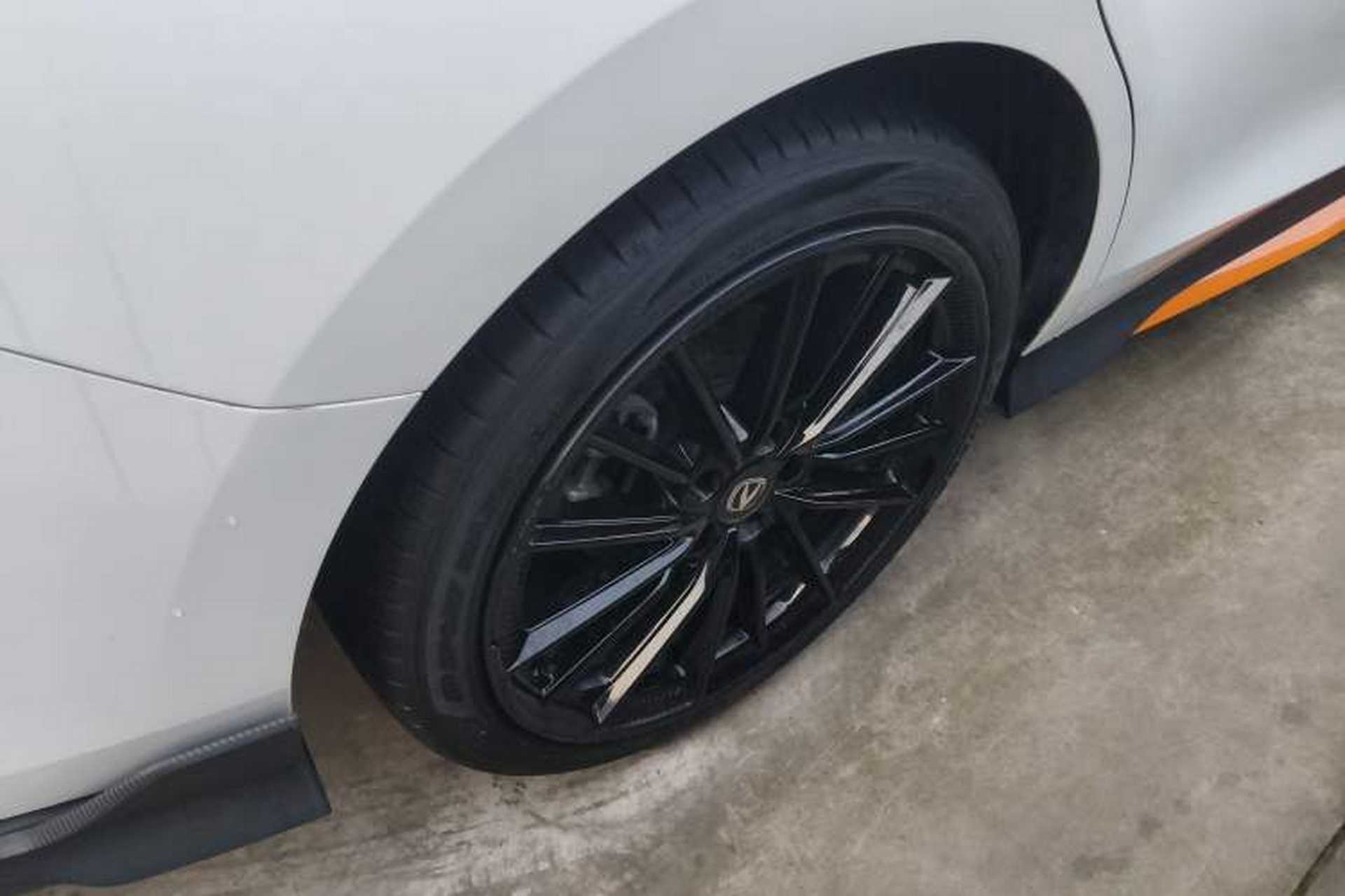 Used CHANGAN UNI-V 2025 1.5T 500Bar Prestige Sporty Version Right Rear Wheel Hub