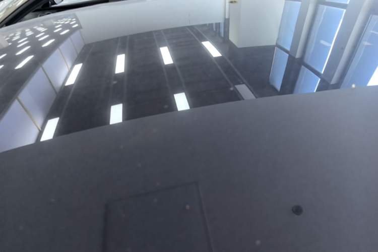 Used CHANGAN UNI-V 2025 Model Third-Generation 2.0T Dynamic Edition Roof