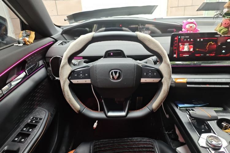 Used CHANGAN UNI-V 2025 1.5T 500Bar Prestige Sporty Version Steering Wheel