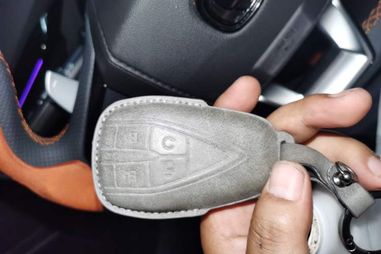 Used CHANGAN UNI-V 2025 Model Third-Generation 1.5T 500Bar Prestige Sports Edition Vehicle Key