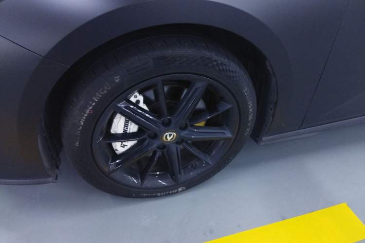 Used CHANGAN UNI-V iDD 2023 ZhiDian iDD 1.5T 113km ZhiKu Model Exterior 3