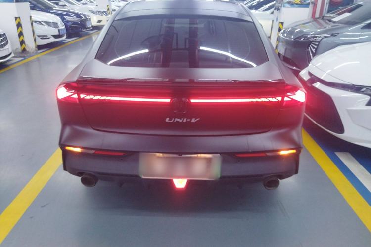 Used CHANGAN UNI-V iDD 2023 ZhiDian iDD 1.5T 113km ZhiKu Model Exterior 5