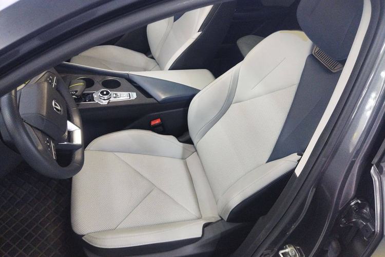 Used CHANGAN UNI-V iDD 2023 ZhiDian iDD 1.5T 113km ZhiKu Model Left Front Seat