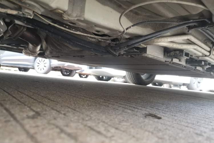 Used CHANGAN UNI-V iDD 2023 ZhiDian iDD 1.5T 113km ZhiKu Model Chassis Front Left