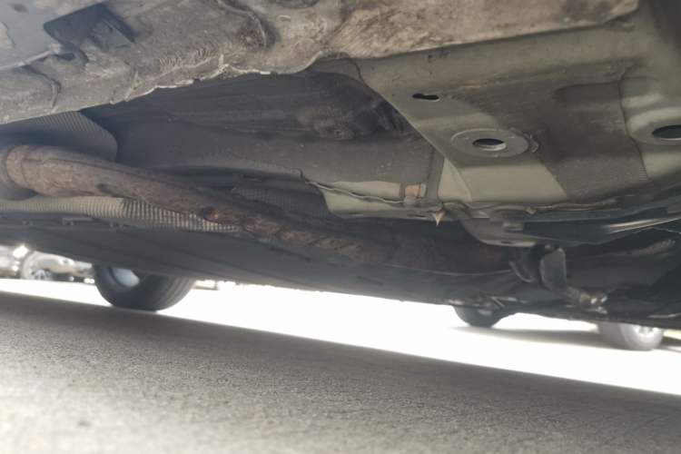 Used CHANGAN UNI-V iDD 2023 ZhiDian iDD 1.5T 113km ZhiKu Model Chassis Front Right