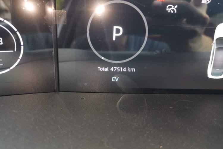 Used CHANGAN UNI-V iDD 2023 ZhiDian iDD 1.5T 113km ZhiKu Model Odometer Close Up