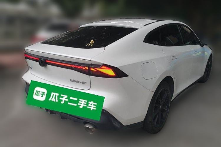 Used CHANGAN UNI-V iDD 2023 ZhiDian iDD 1.5T 113km ZhiKu Model Rear Right 45 Deg