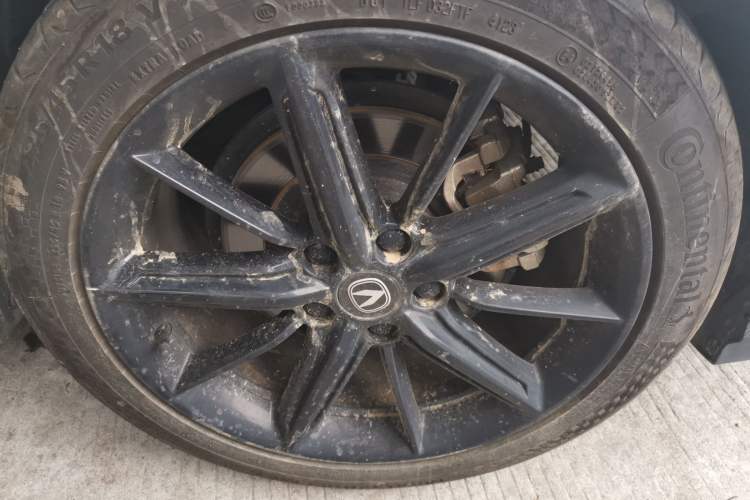 Used CHANGAN UNI-V iDD 2023 ZhiDian iDD 1.5T 113km ZhiKu Model Right Front Wheel Hub