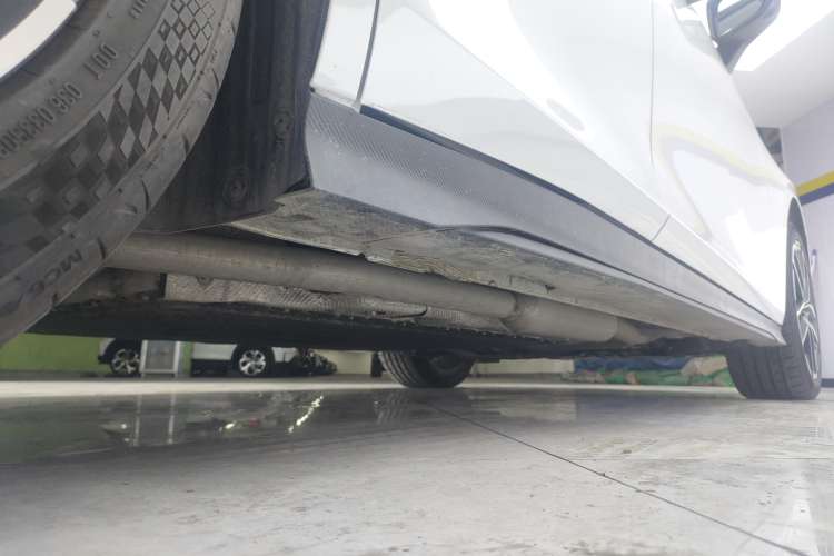 Used CHANGAN UNI-V iDD 2024 Blue Whale Smart Electric iDD 136km ZhiKu Model Right Side Sill