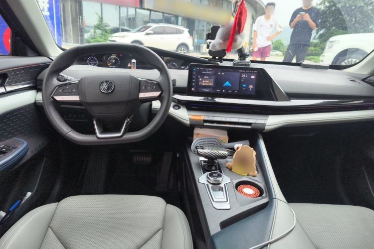 Used CHANGAN UNI-V iDD 2023 Zhidian iDD 1.5T 113km Smart & Fun Version (Rapid Edition) Center Console