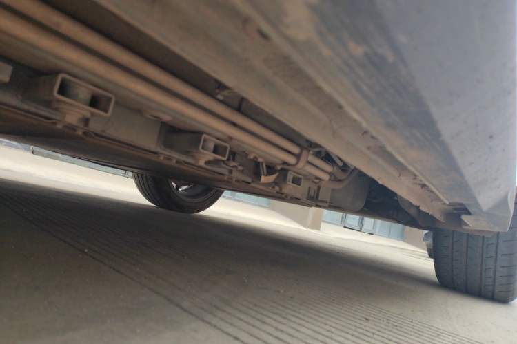 Used CHANGAN UNI-V iDD 2023 ZhiDian iDD 1.5T 113km ZhiKu Model Chassis Front Left