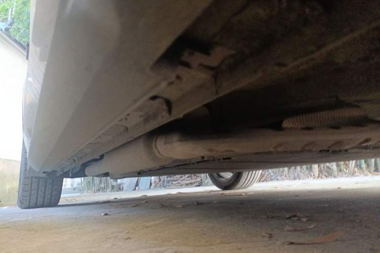 Used CHANGAN UNI-V iDD 2023 ZhiDian iDD 1.5T 113km ZhiKu Model Chassis Front Right