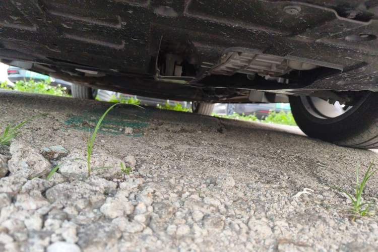 Used CHANGAN UNI-V iDD 2023 ZhiDian iDD 1.5T 113km ZhiKu Model Chassis Front