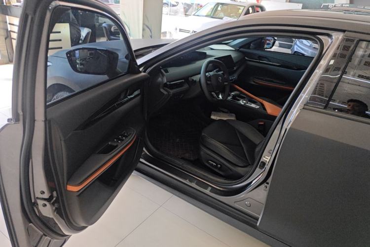 Used CHANGAN UNI-V iDD 2023 ZhiDian iDD 1.5T 113km Smart & Fun Version Driver Seat