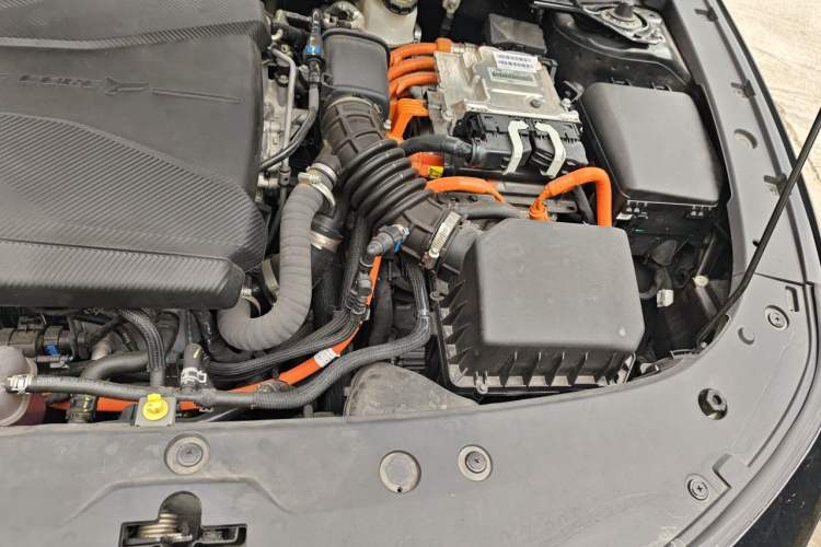 Used CHANGAN UNI-V iDD 2023 ZhiDian iDD 1.5T 113km Smart & Fun Version Engine Bay Left