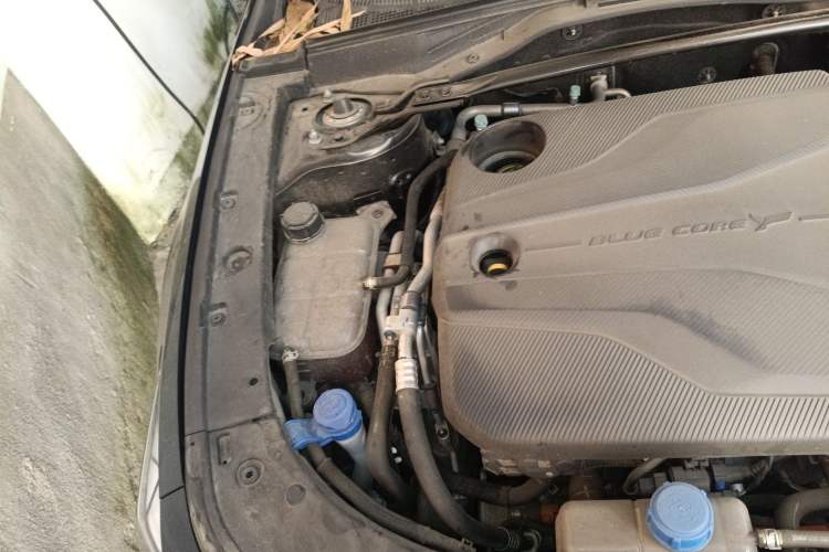 Used CHANGAN UNI-V iDD 2023 ZhiDian iDD 1.5T 113km ZhiKu Model Engine Bay Right