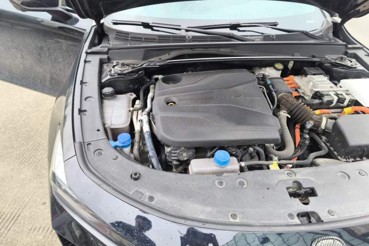 Used CHANGAN UNI-V iDD 2023 Zhidian iDD 1.5T 113km Smart & Fun Version (Rapid Edition) Engine Bay Right