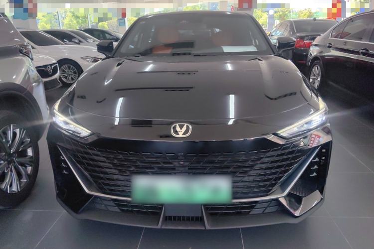 Used CHANGAN UNI-V iDD 2023 ZhiDian iDD 1.5T 113km ZhiKu Model Exterior 1