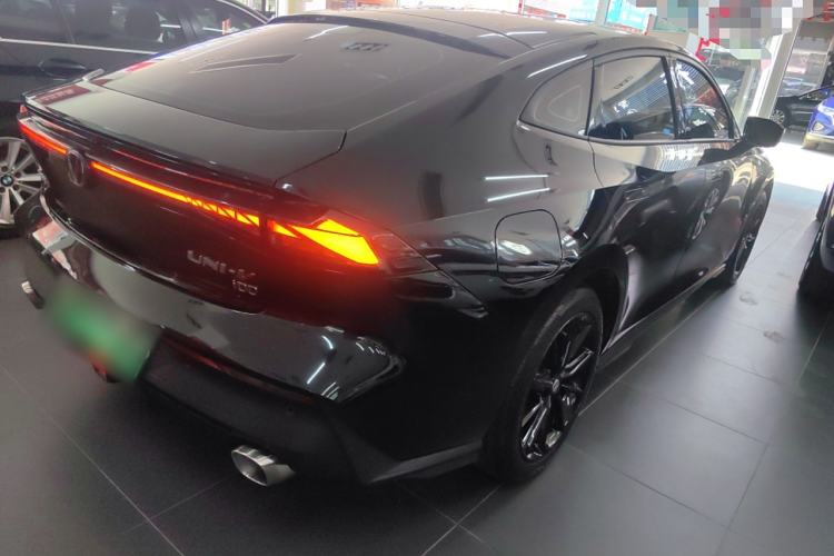 Used CHANGAN UNI-V iDD 2023 ZhiDian iDD 1.5T 113km ZhiKu Model Exterior 5
