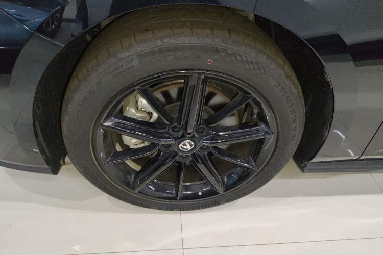 Used CHANGAN UNI-V iDD 2023 ZhiDian iDD 1.5T 113km Smart & Fun Version Exterior 7