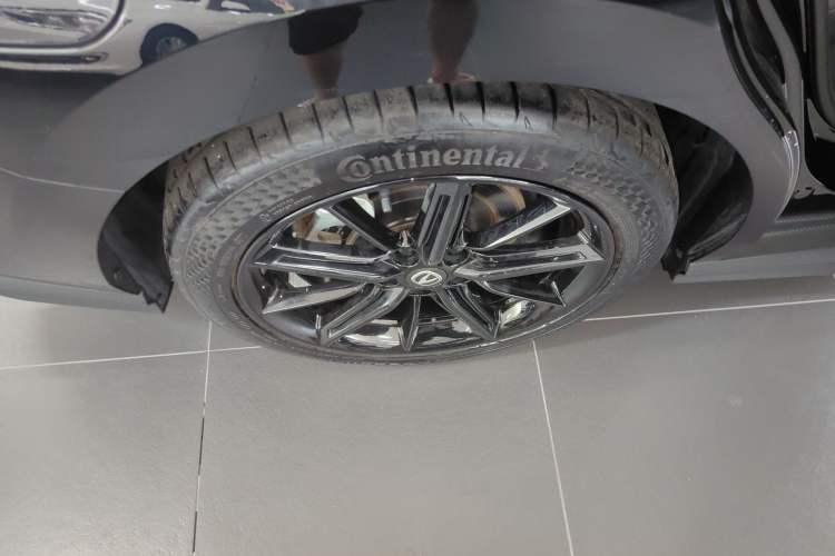 Used CHANGAN UNI-V iDD 2023 ZhiDian iDD 1.5T 113km ZhiKu Model Exterior 8