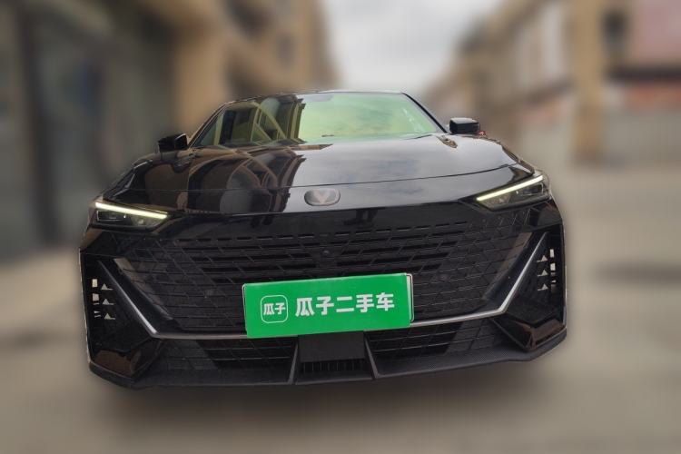Used CHANGAN UNI-V iDD 2023 ZhiDian iDD 1.5T 113km ZhiKu Model Front