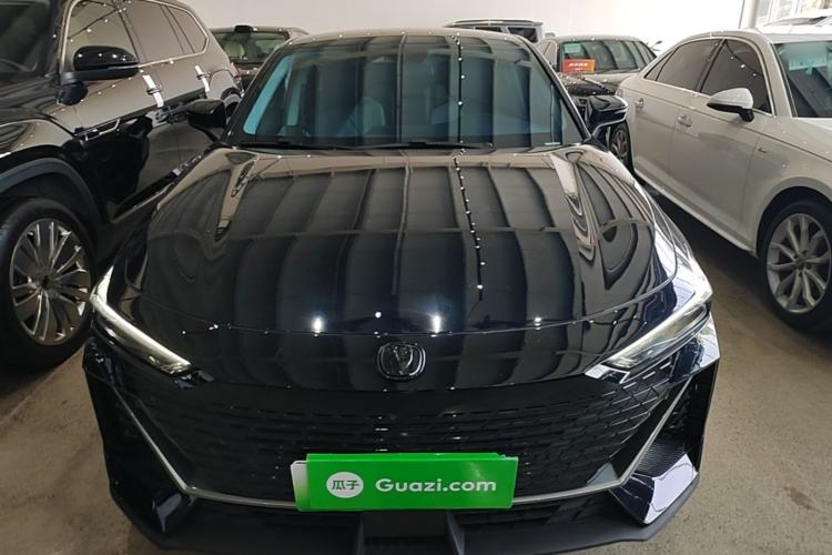 Used CHANGAN UNI-V iDD 2023 ZhiDian iDD 1.5T 113km ZhiKu Model Front