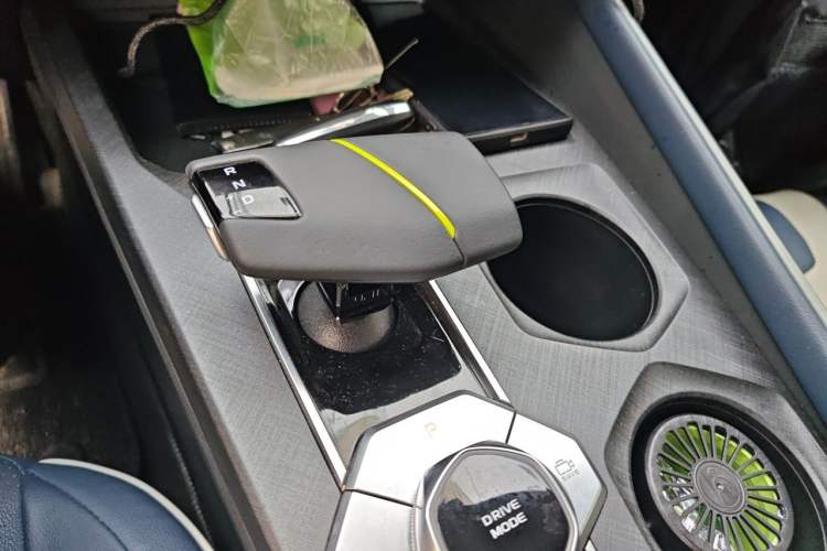 Used CHANGAN UNI-V iDD 2023 ZhiDian iDD 1.5T 113km Smart & Fun Version Gear Lever