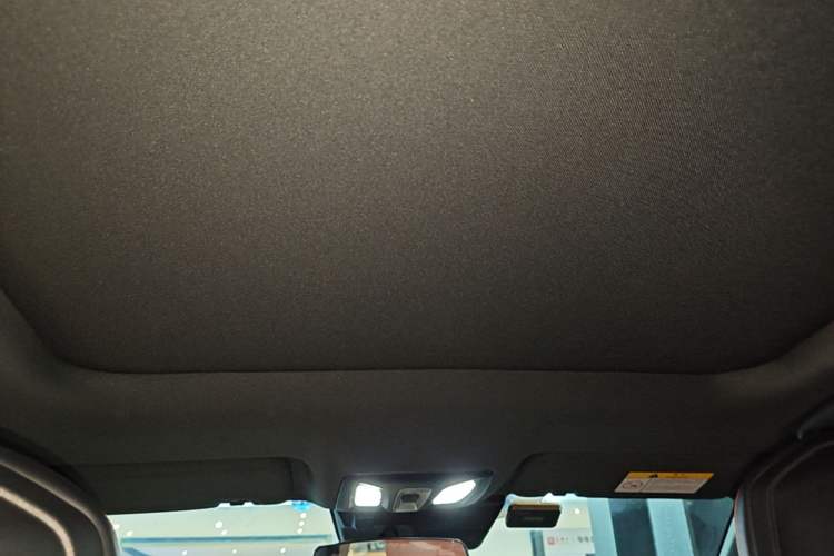Used CHANGAN UNI-V iDD 2023 ZhiDian iDD 1.5T 113km ZhiKu Model Headliner