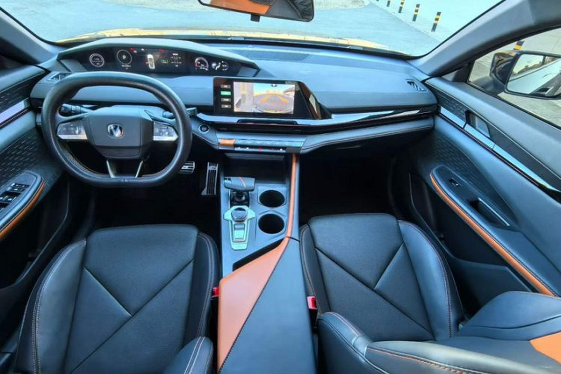 Used CHANGAN UNI-V iDD 2023 ZhiDian iDD 1.5T 113km ZhiKu Model Interior 1