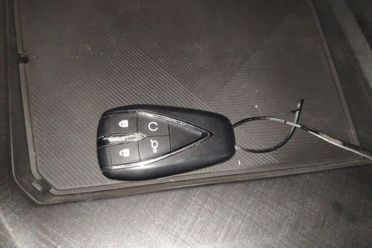 Used CHANGAN UNI-V iDD 2023 ZhiDian iDD 1.5T 113km Smart & Fun Version Interior 1