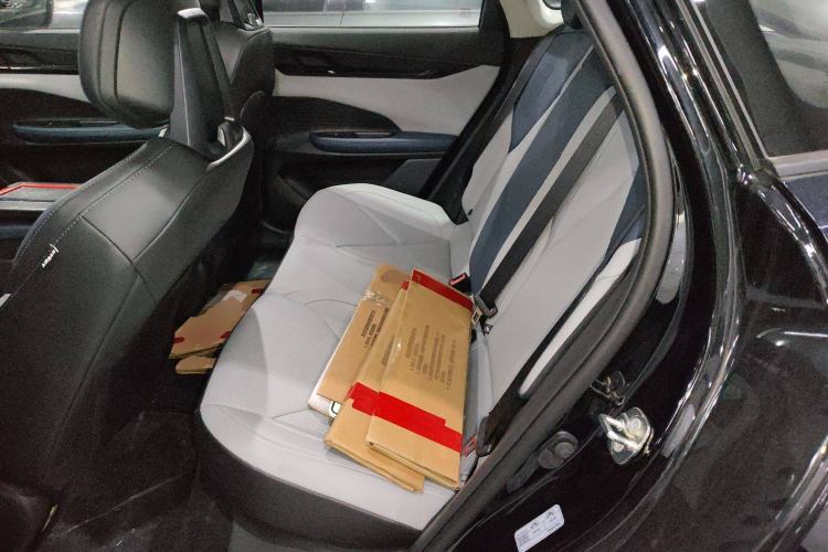 Used CHANGAN UNI-V iDD 2023 ZhiDian iDD 1.5T 113km Smart & Fun Version Interior 4