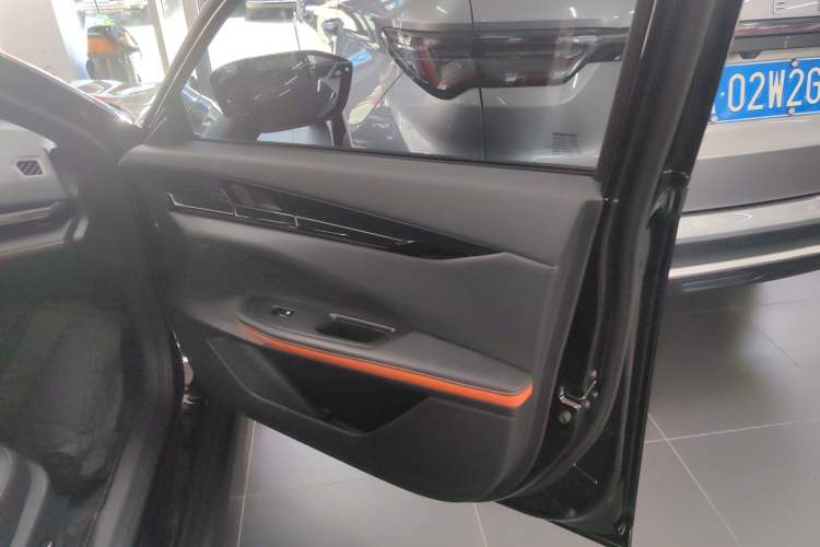 Used CHANGAN UNI-V iDD 2023 ZhiDian iDD 1.5T 113km ZhiKu Model Interior 5