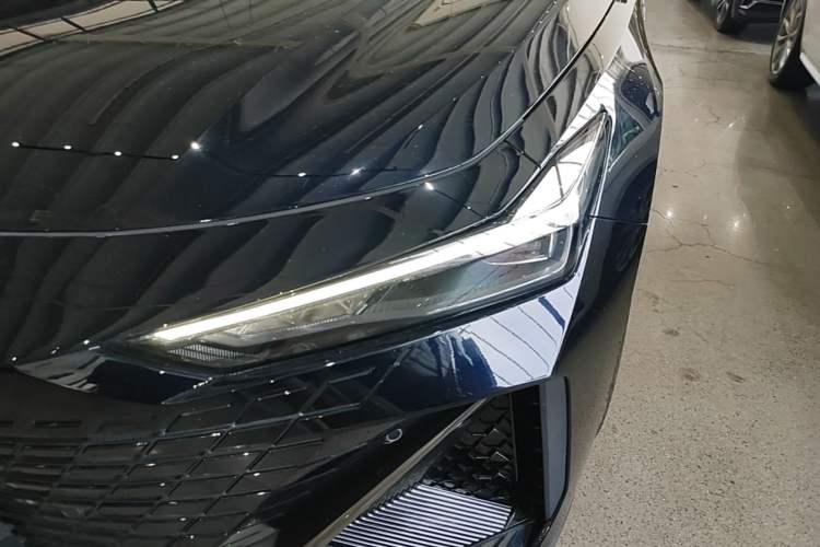 Used CHANGAN UNI-V iDD 2023 ZhiDian iDD 1.5T 113km ZhiKu Model Left Front Headlight