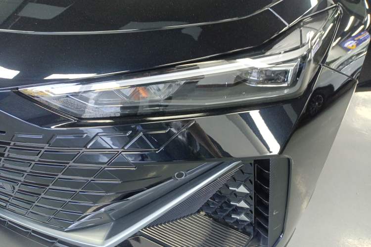 Used CHANGAN UNI-V iDD 2023 ZhiDian iDD 1.5T 113km ZhiKu Model Left Front Headlight