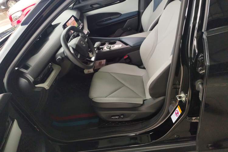 Used CHANGAN UNI-V iDD 2023 Zhidian iDD 1.5T 113km Smart & Fun Version (Rapid Edition) Left Front Seat